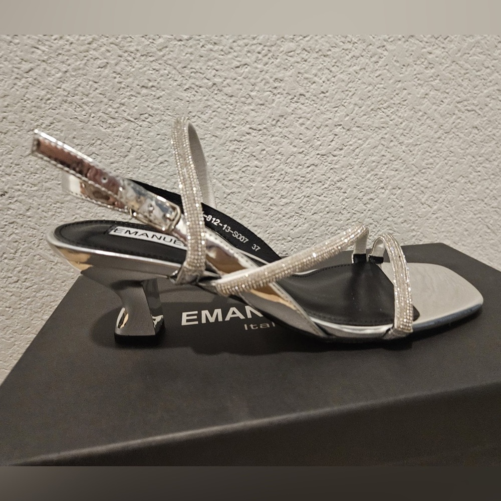 502 Emanuelle Vee Italian Leather Silver Strappy Women's Heels SZ37